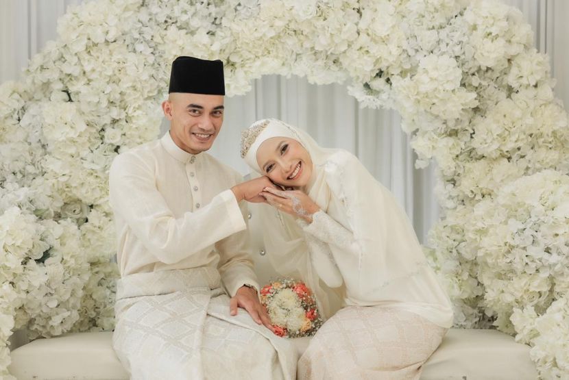 pengantin laptop pelamin 2