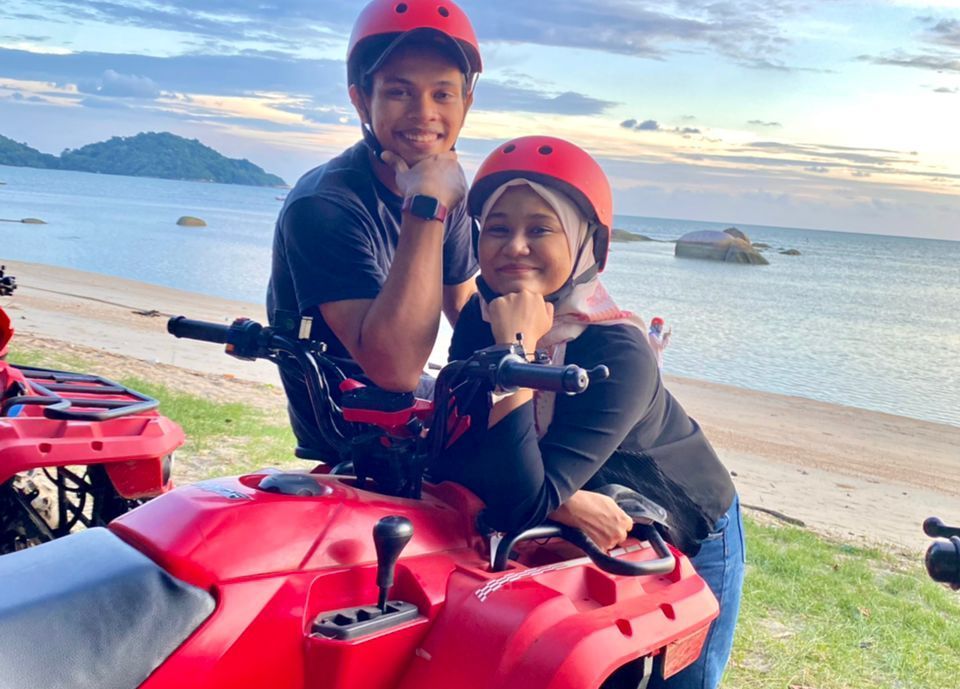 Mereka sentiasa menghabiskan waktu bersama.